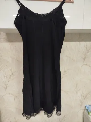 Camisón vintage negro hecho a mano