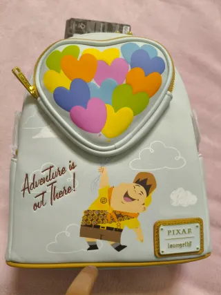 Mochila Loungefly Up Disney Pixar Corazones