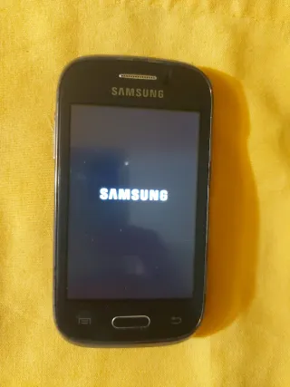 Teléfono Samsung young , Antiguo Negro