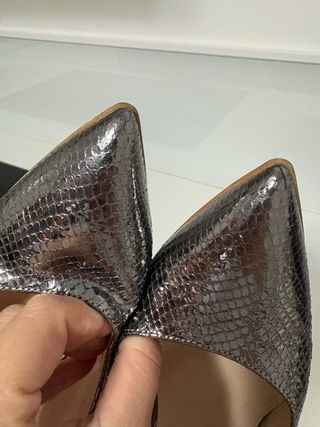 Decoltè donna effetto pitone