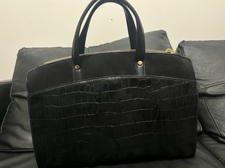 Bolso negro piel efecto cocodrilo