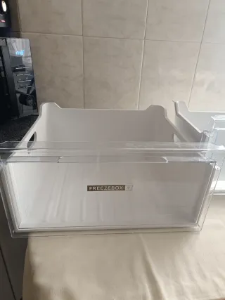 Accesorios Frigorífico Whirlpool W7 8210 W