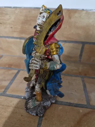 Figura Guerrero Resina Decoración