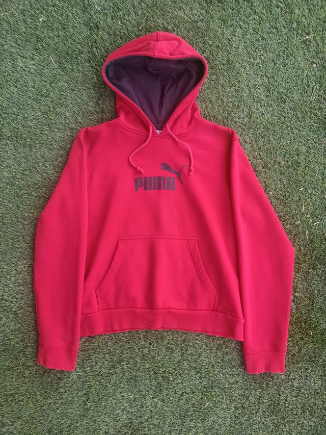 Sudadera Puma Roja Vintage – Estilo Deportivo.