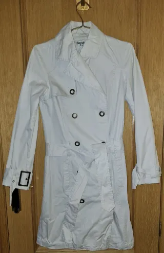 Gabardina Bershka Blanca