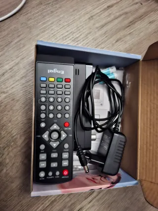 Engel Receptor DVB-T2 Grabador