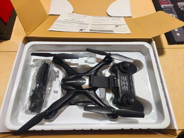 Dron Potensic T18 Negro y Plateado