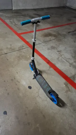 Patinete Oxelo plegable azul