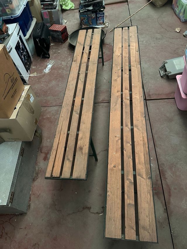 Banco de madera y metal