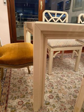 Mesa Comedor Lacada Blanca de Cristal y 6 sillas