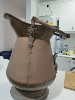 Jarrón cobre vintage asa cerámica