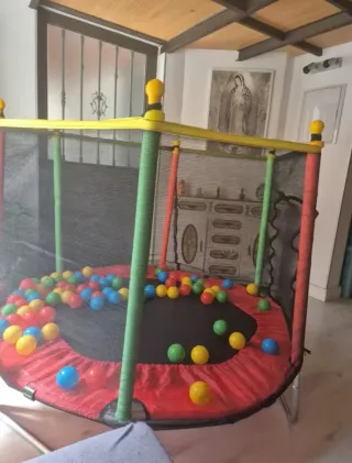 Cama elástica infantil con red PRECINTADA