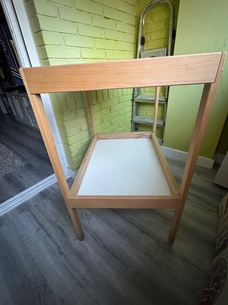 Fasciatoio in legno e bianco