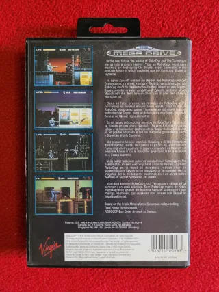 Mega Drive Robocop vs Terminator è completo