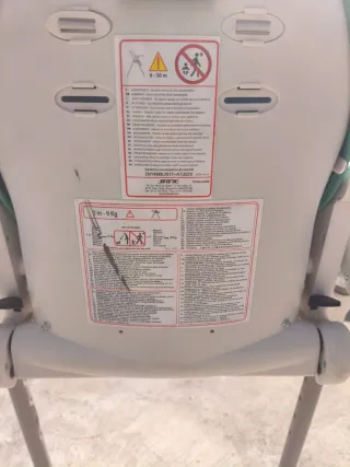 Trona plegable bebé marca Jané