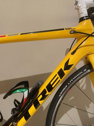 Bicicleta de carretera Trek Émonda SL Amarilla