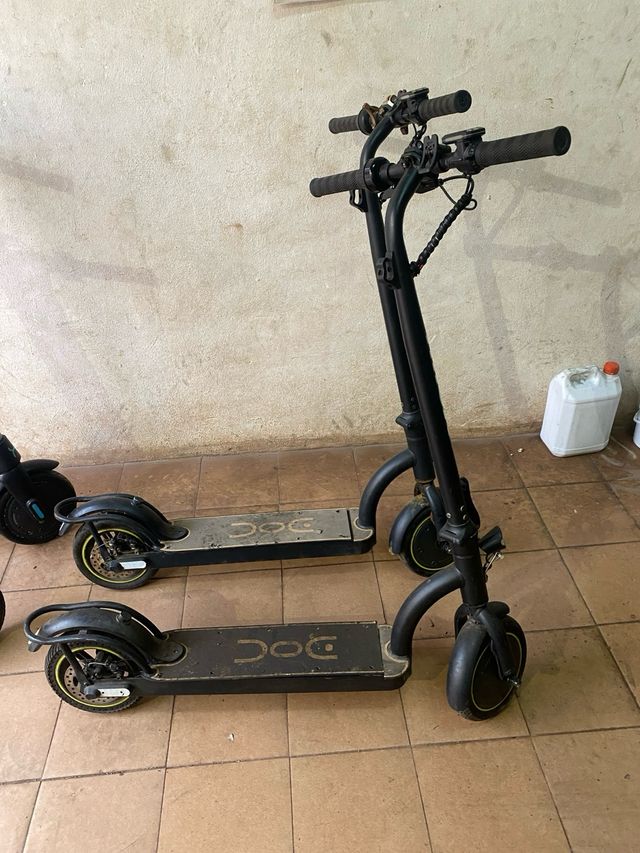 4 Patinetes Eléctricos