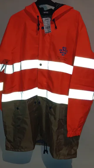 Chubasquero ligero nuevo varias tallas 