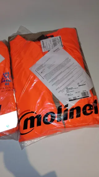 Chubasquero ligero nuevo varias tallas 