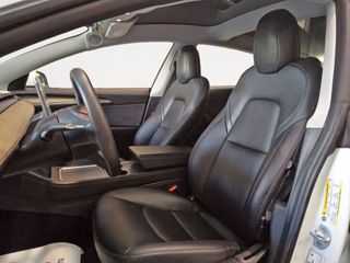 Tesla Model 3 Standard Range Plus RWD