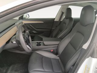 Tesla Model 3 Standard Range Plus RWD