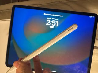 iPad Pro 12.9 di quinta generazione da 128 GB grigio + Apple Pencil