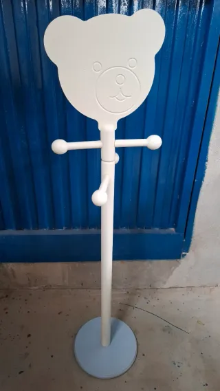 Perchero infantil oso blanco