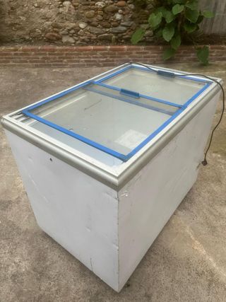 Congelador horizontal con tapa de cristal