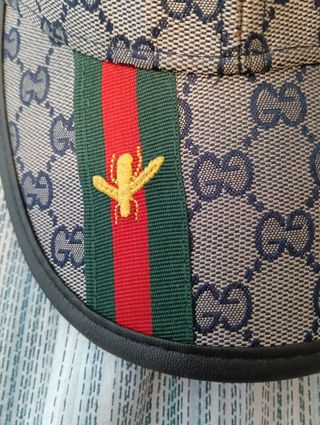 Gorra Gucci GG Beige con Abeja y Rayas