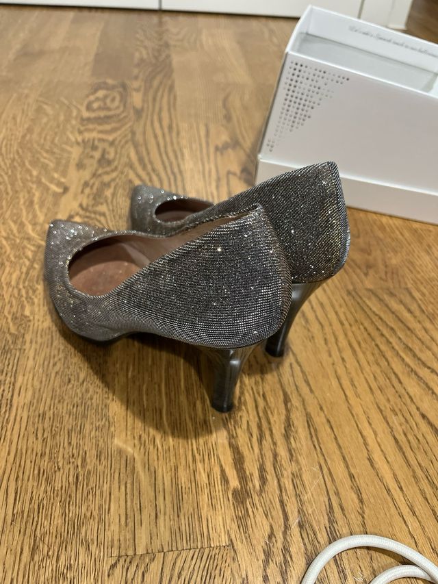 Zapatos de fiesta Hispanitas Talla 39 Plateados