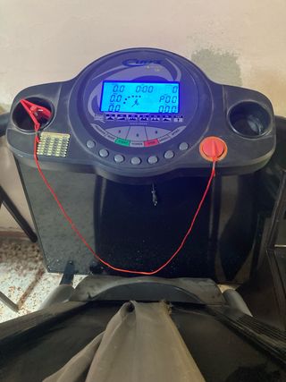 Cinta de andar . el tapiz está para arreglar o cam