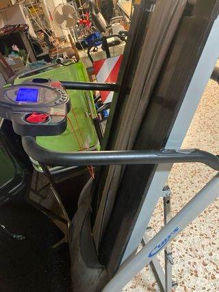 Cinta de andar . el tapiz está para arreglar o cam