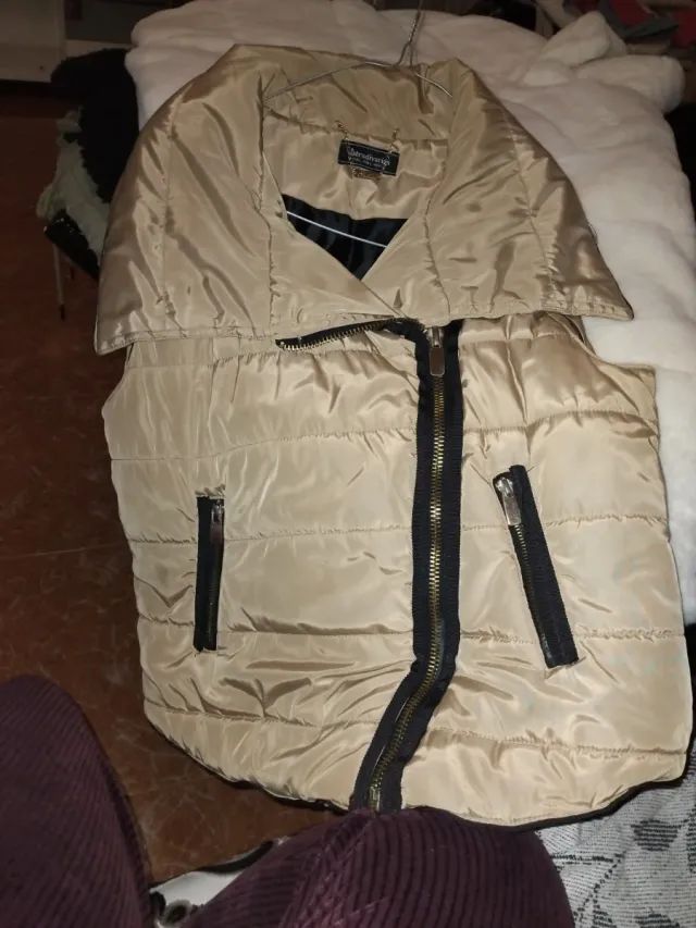 Chaleco Stradivarius Beige Talla L
