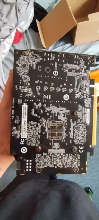 Gigabyte RTX 2060 Tarjeta Gráfica