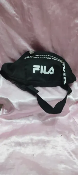 Riñonera Fila Negra