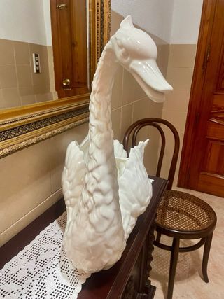 Cisne de cerámica blanco