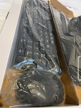 Kit Teclado, Ratón y Alfombrilla V7