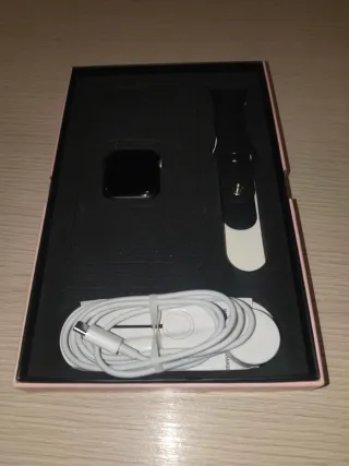 Apple Watch Series 4 40mm Negro/Plata