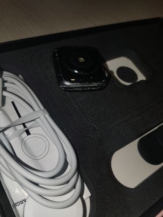 Apple Watch Series 4 40mm Negro/Plata