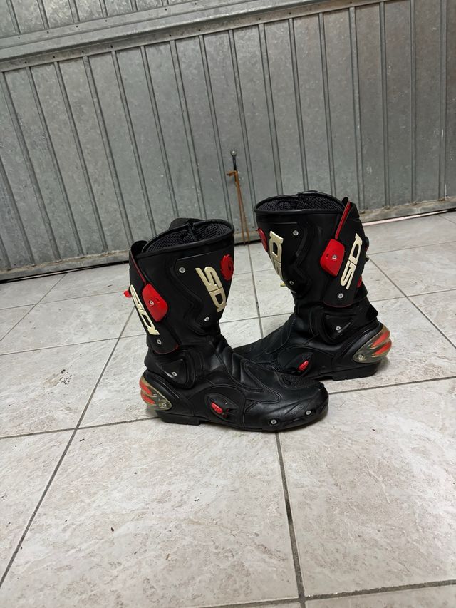 Stivali da moto Sidi neri e rossi
