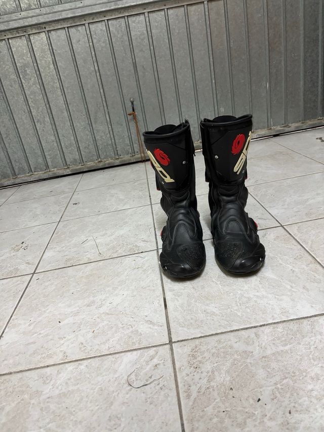 Stivali da moto Sidi neri e rossi