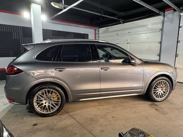 Porsche Cayenne 2013