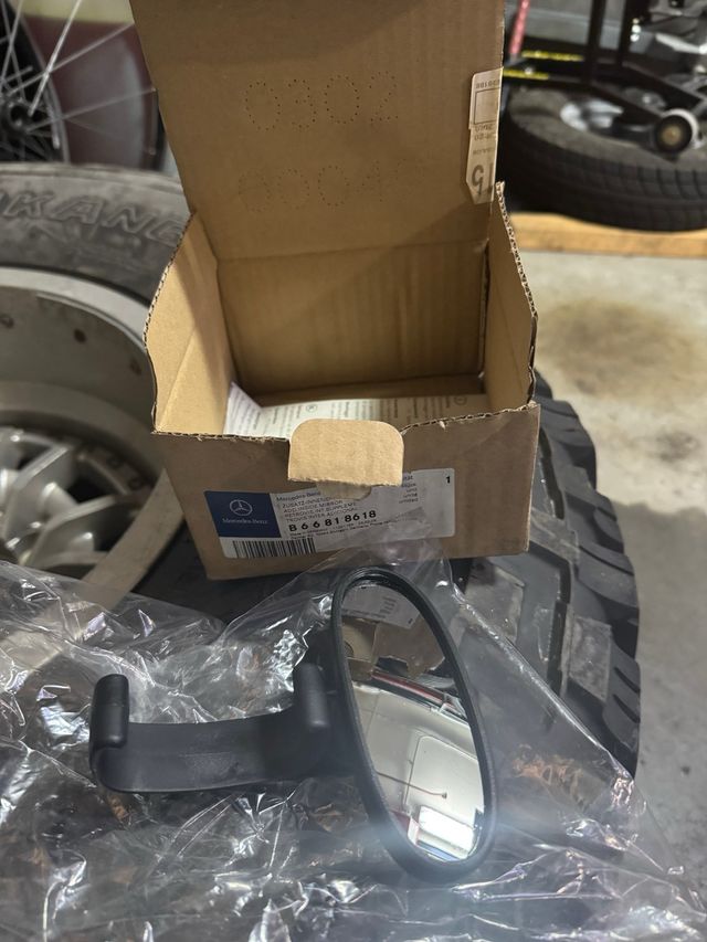 Espejo Mercedes B66818618