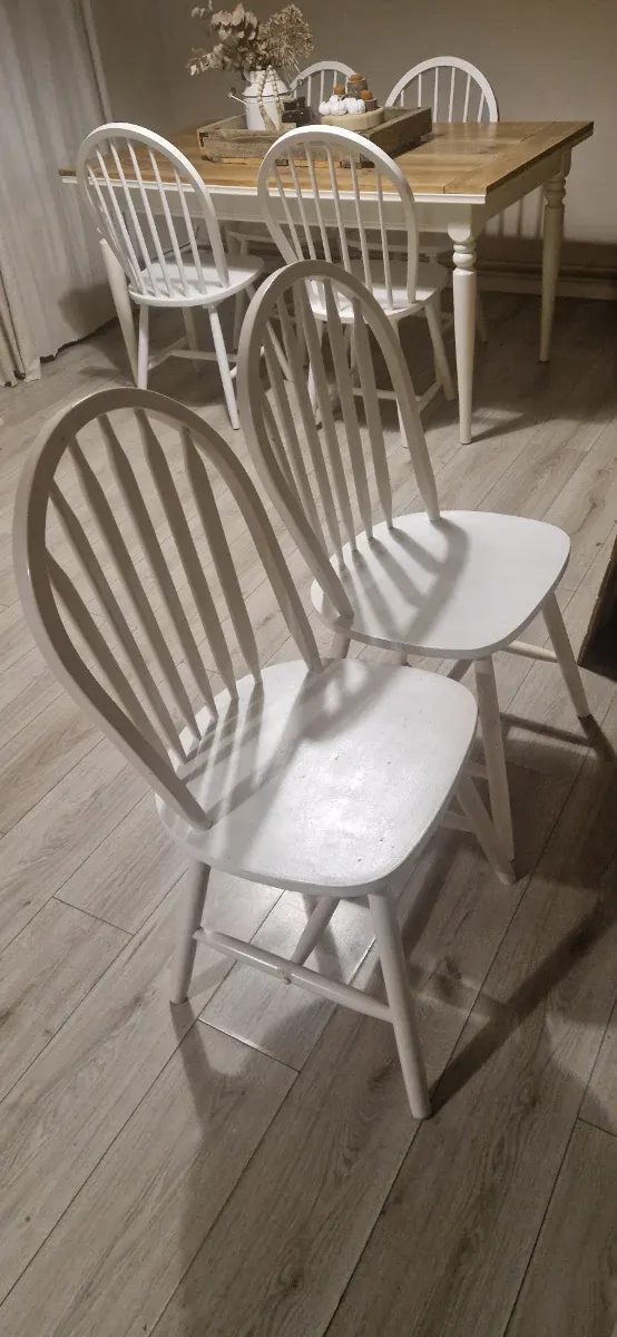 Sillas de madera estilo Windsor