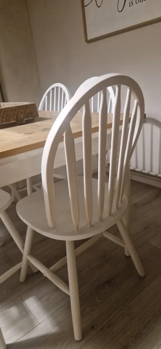 Sillas de madera estilo Windsor