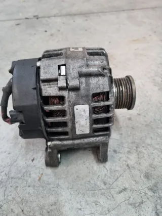 Alternador Opel Vivaro