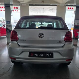 Volkswagen Polo (AUTOMATICO)