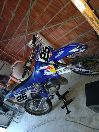 Yamaha YZ 125
