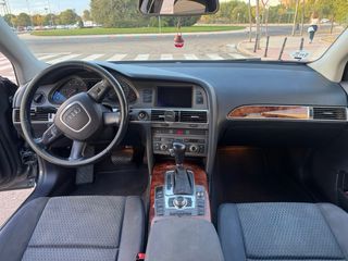 Audi A6 quattro 3.0