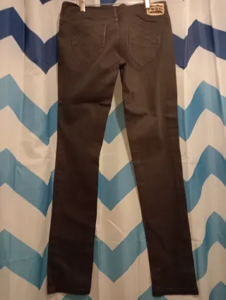 Pantalón vaquero marrón